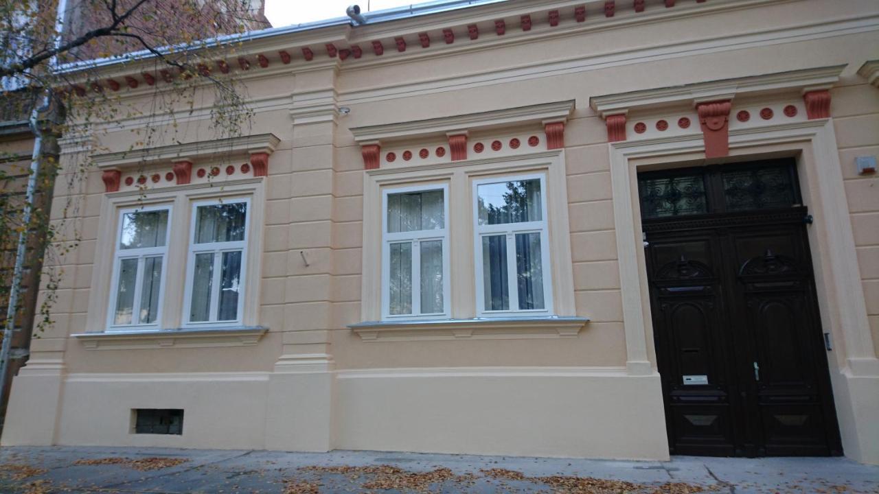 Konzul -Top Apartment, Strict Center, Parking Osijek Exterior foto